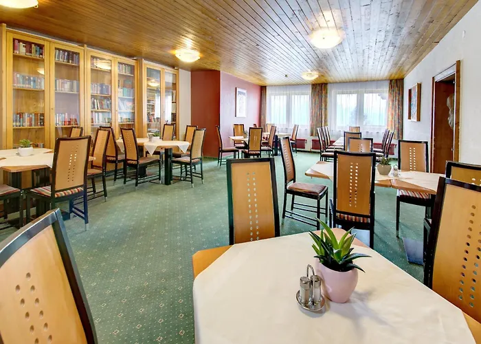 Almdorf Hochlienz, Alm 30 *