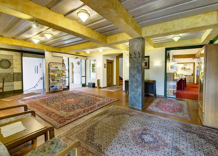 Almdorf Hochlienz, Alm 30